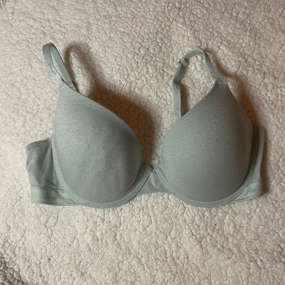 PINK Victoria's Secret Green T-Shirt Bra with Molded Cups